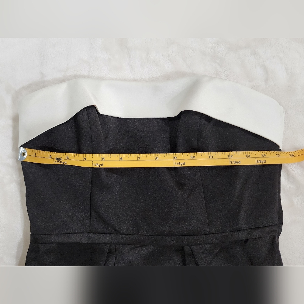 David's Bridal Short Strapless Dress with Back Bow Detail Size/ 8 - Picture 8 of 13